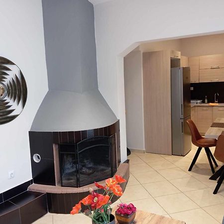 The Genius Apartment 3 Rooms, Α Floor 3 Υπνοδωμάτια, A Όροφος Athens Ngoại thất bức ảnh