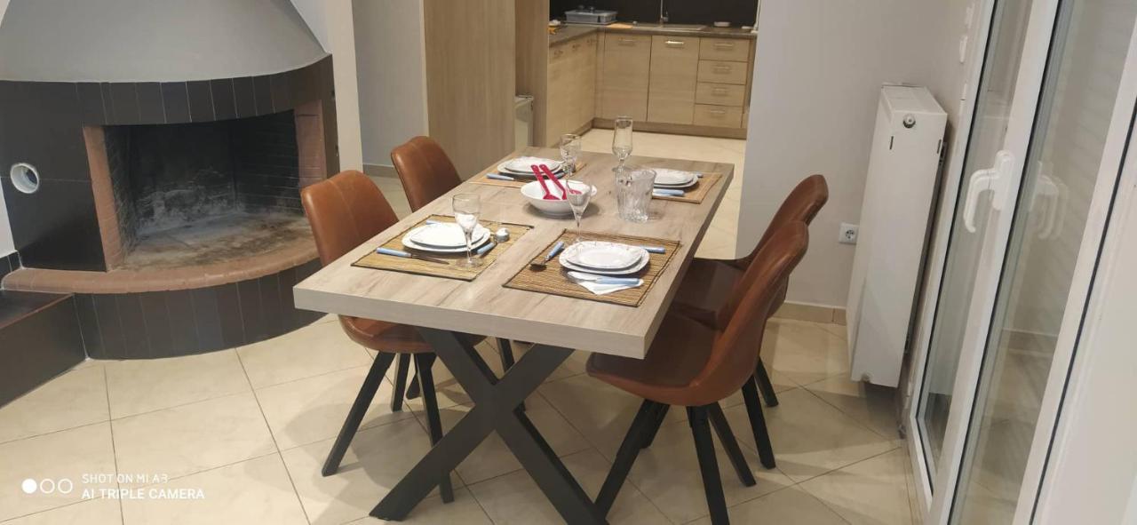 The Genius Apartment 3 Rooms, Α Floor 3 Υπνοδωμάτια, A Όροφος Athens Ngoại thất bức ảnh