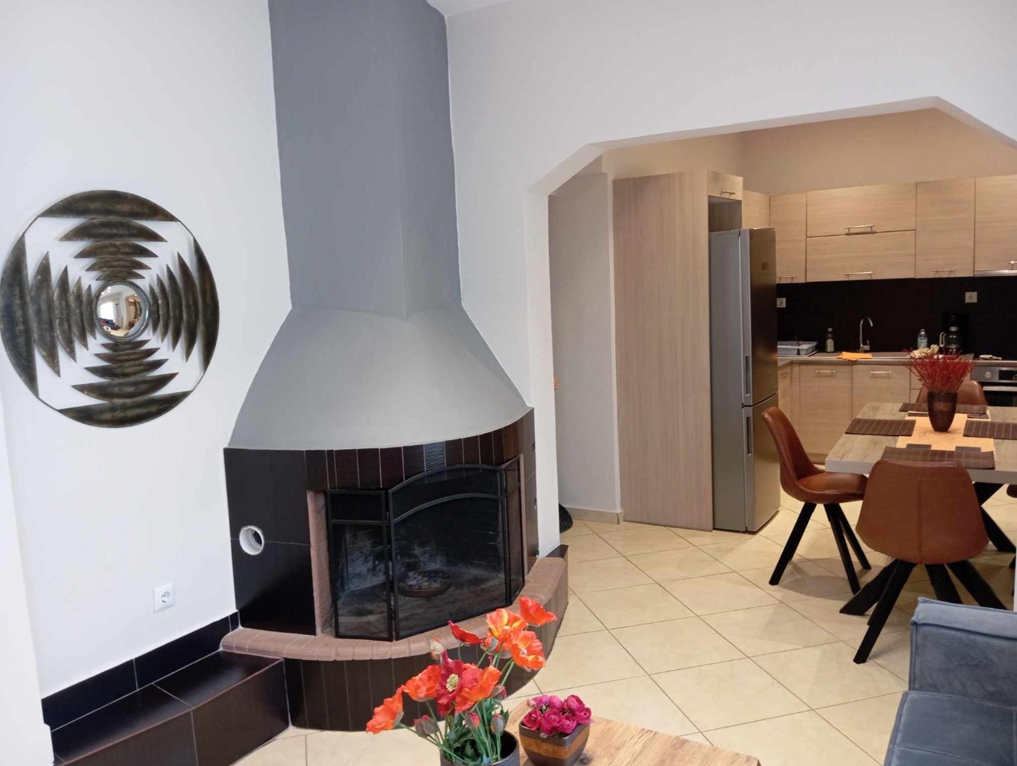 The Genius Apartment 3 Rooms, Α Floor 3 Υπνοδωμάτια, A Όροφος Athens Ngoại thất bức ảnh
