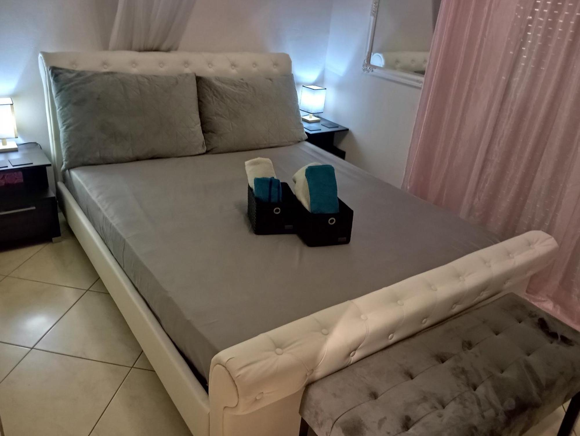 The Genius Apartment 3 Rooms, Α Floor 3 Υπνοδωμάτια, A Όροφος Athens Ngoại thất bức ảnh